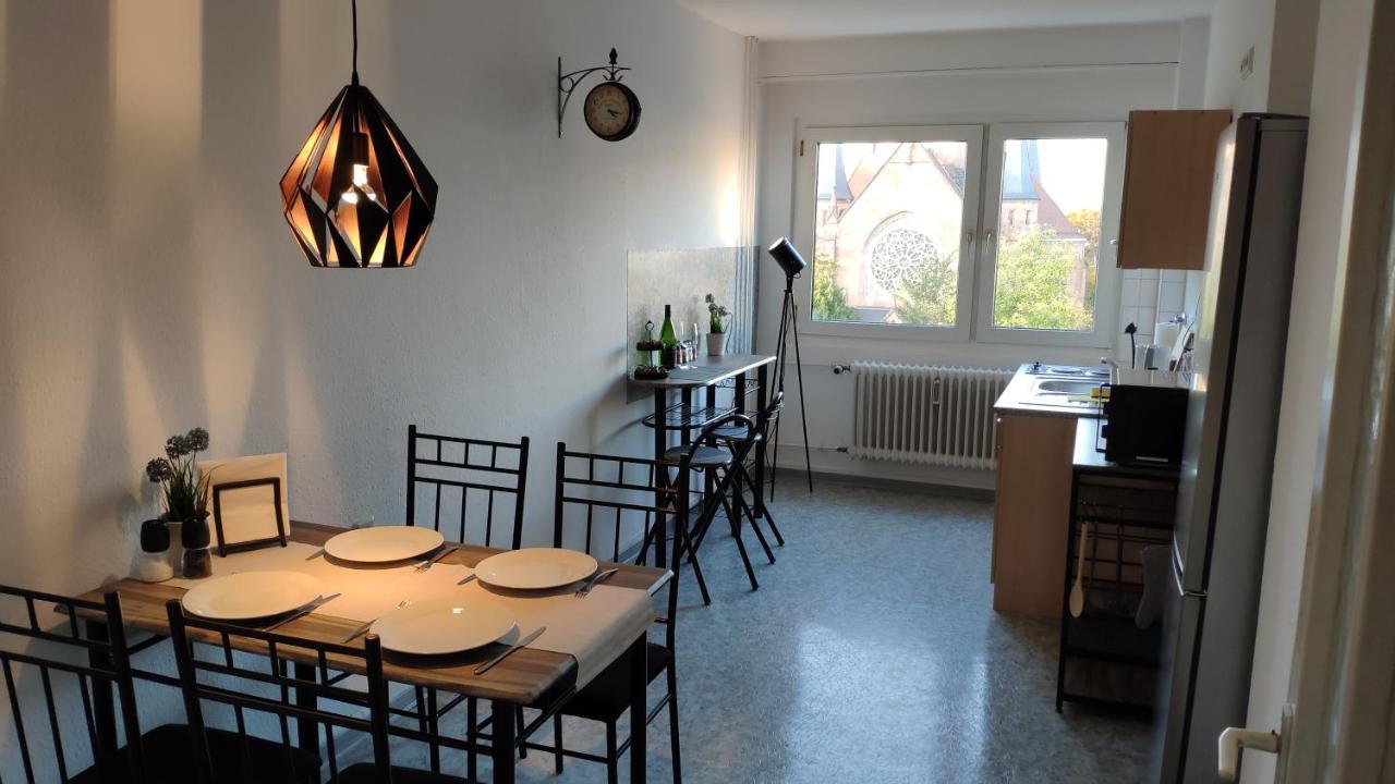 Zen Apartments - Geraumig Fur 4 - Zentral - Balkon - Netflix Карлсруе Екстериор снимка